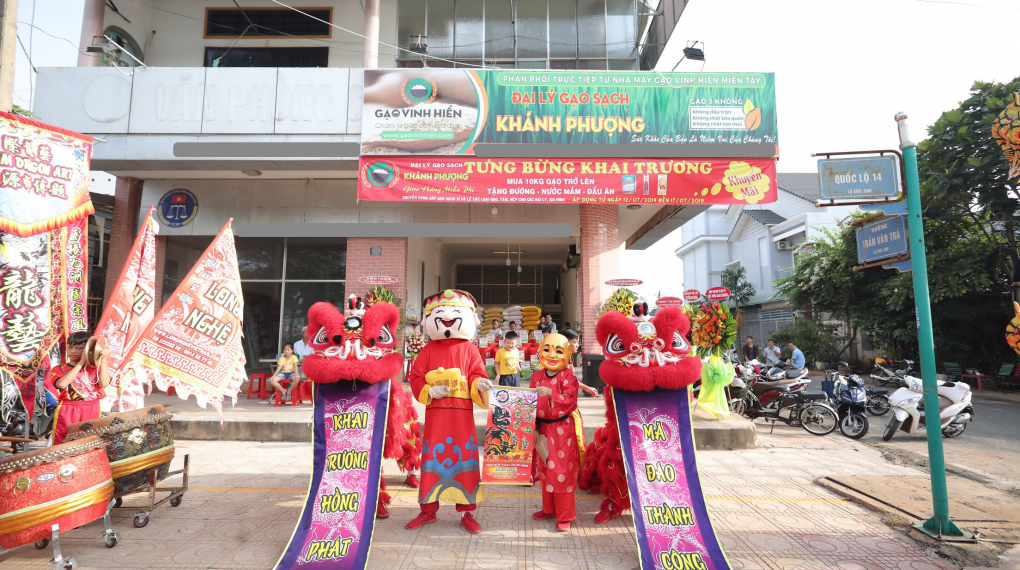 Quảng bá cửa hàng gạo mới khai trương 2 Cửa hàng gạo mới khai trương